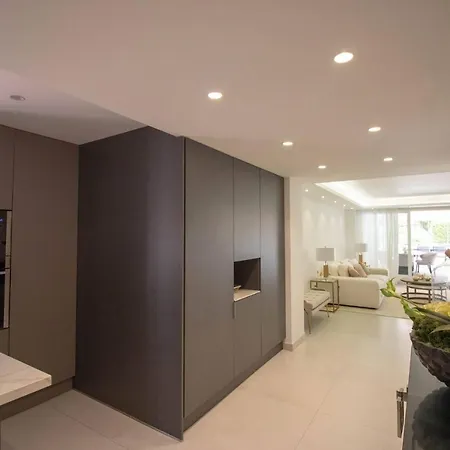 New - Luxury 1st Line Beach Puerto Banus Apartment *