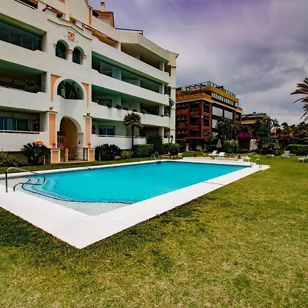 New - Luxury 1st Line Beach Puerto Banus *